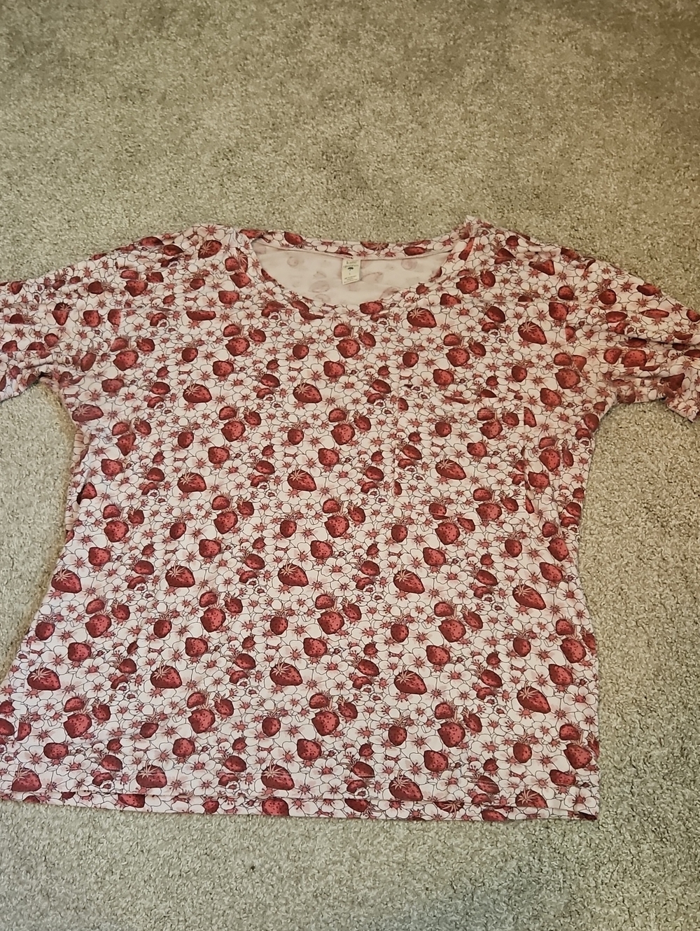 Kate Quinn Women's Large Strawberry Floral Bamboo Short Sleeve Tee